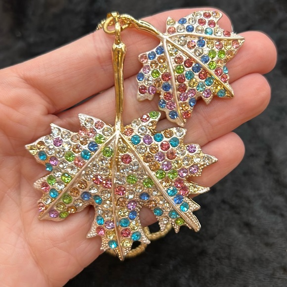 Betsey Johnson Autumn Leaves Pendant Necklace 🍁 - Picture 6 of 6
